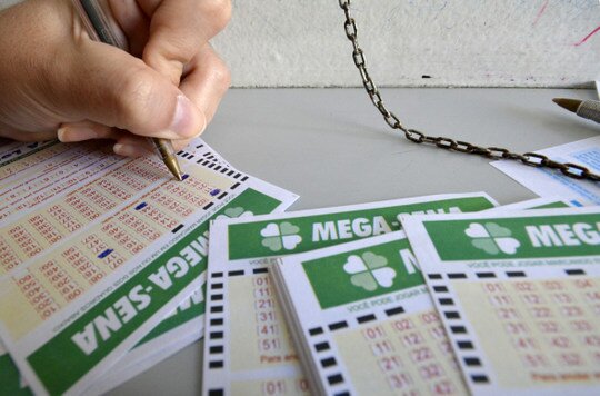 Sem nenhum vencedor, Mega-Sena acumula para R$ 20 milhões Sem nenhum vencedor, Mega-Sena acumula para R$ 20 milhões